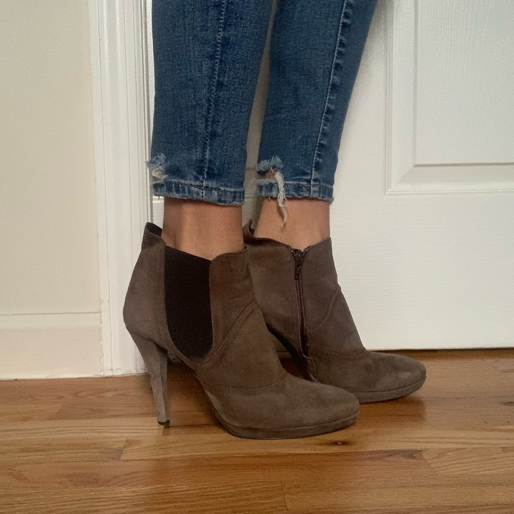 Suede stiletto Chelsea booties